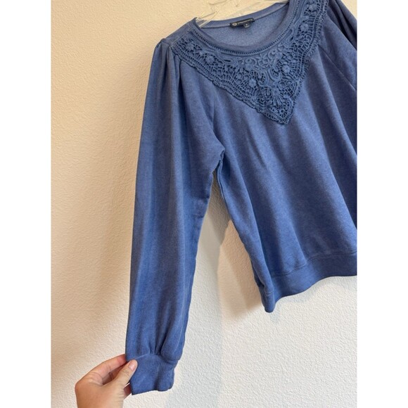 Democracy Women's Blue Embroidered Long Sleeve Pullover Sweater Small - Picture 2 of 10
